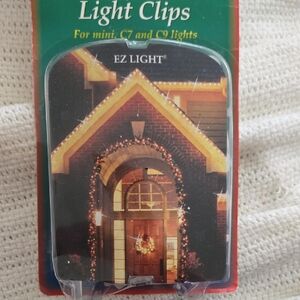 25 Universal Multi Position Holiday Light Clips